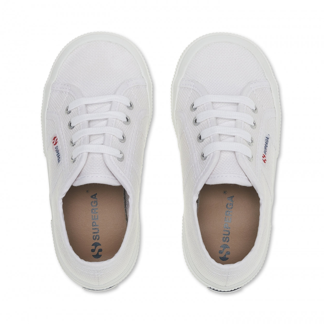 Classic white sneakers Superga bovenzijde.