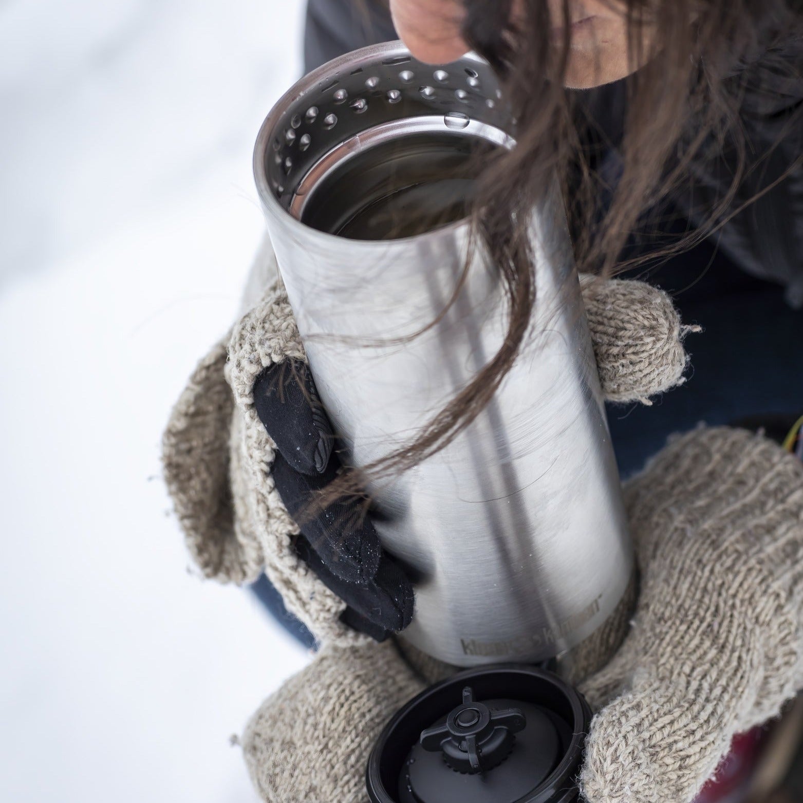 Isolatiefles met koffiedop voor kinderen en volwassene van het merk Klean Kanteen in RVS.