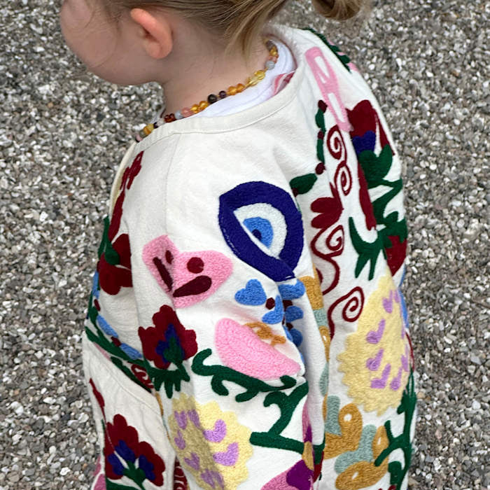 Sissel mini jacket white rose achterkant aan