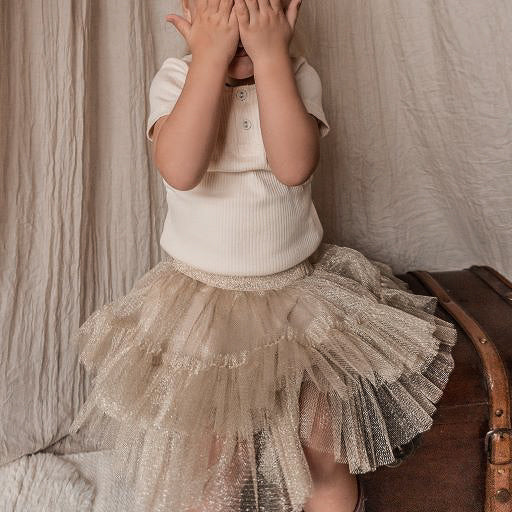 Tutu voor kinderen (meisjes) in het goud van Mar Mar Copenhagen.