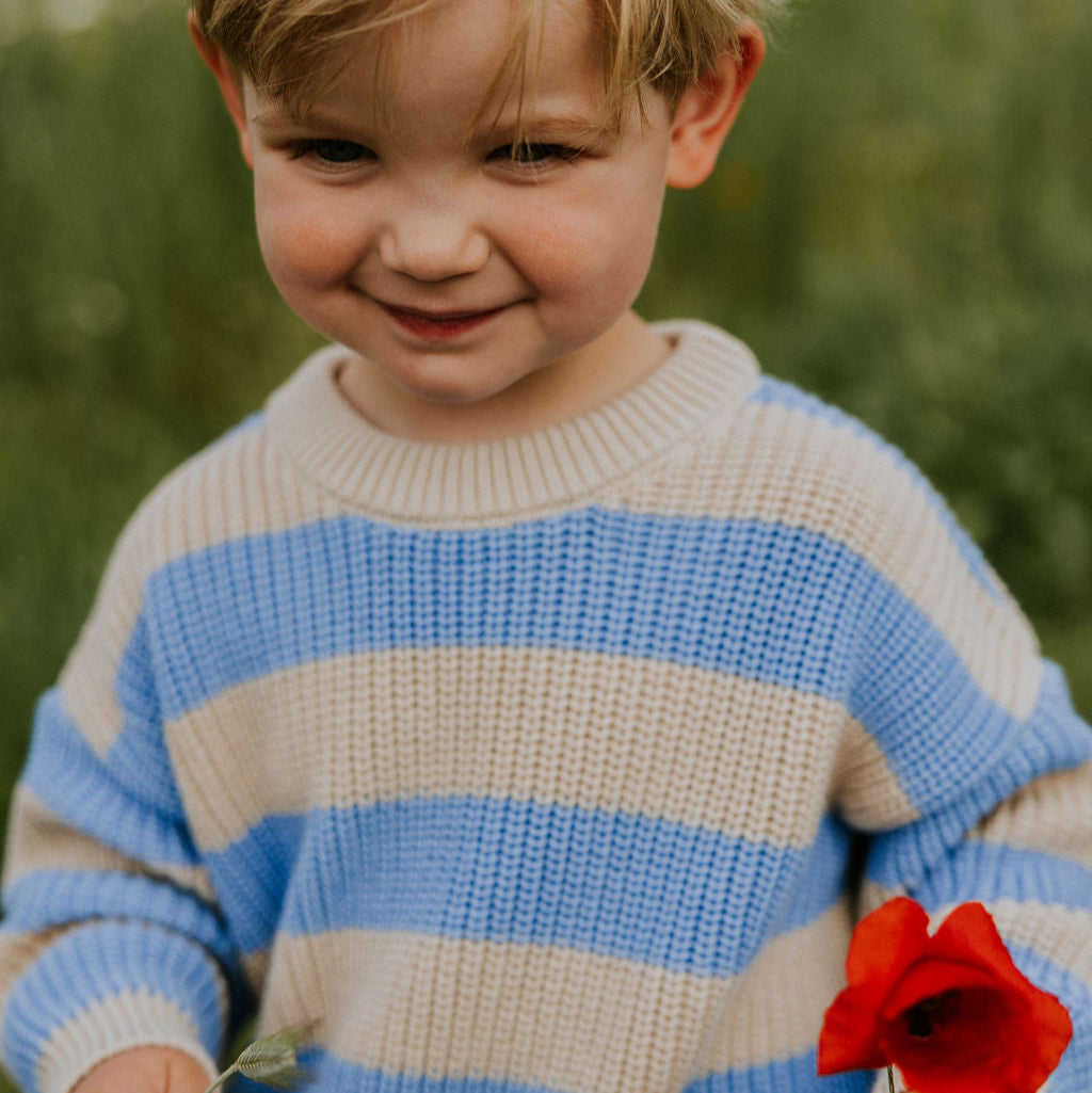 Yuki Knitted Stripes Sweater voorkant aan bij jongen